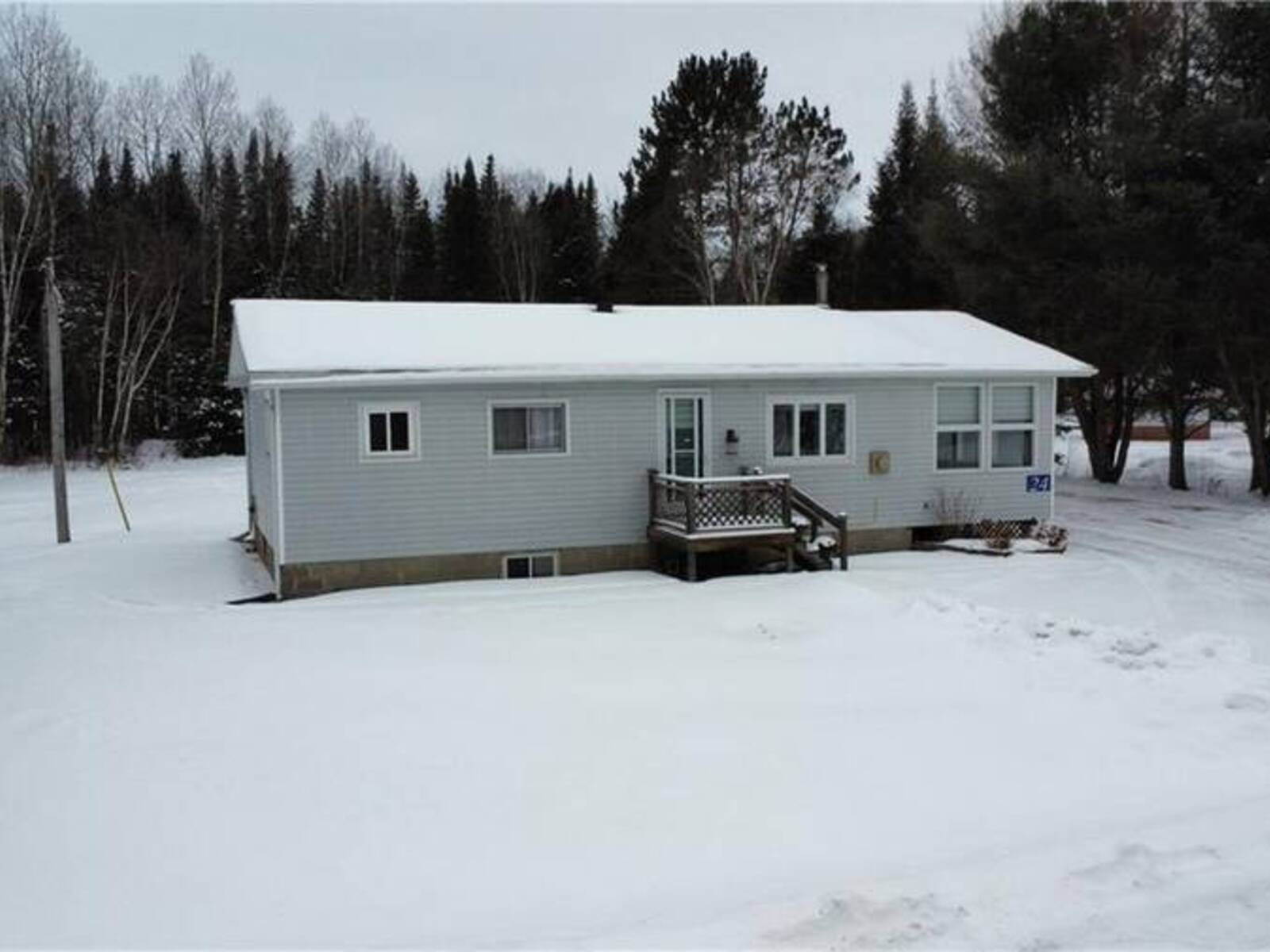 24 GLENVALE Drive, Nipissing, Ontario P0H 2A0