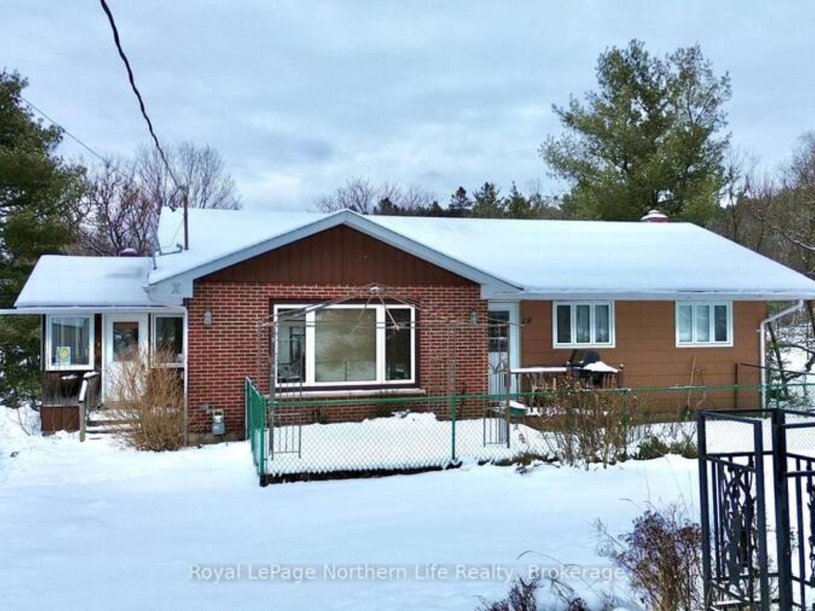 18 BIG BEND AVENUE, Powassan, Ontario P0H 1Z0