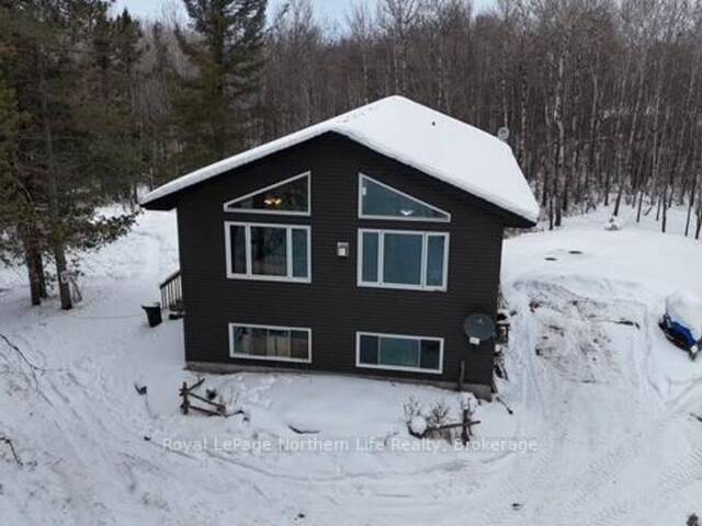 506 HART ROAD North Bay Ontario, P0H 1H0 - 4 Bedrooms Home For Sale