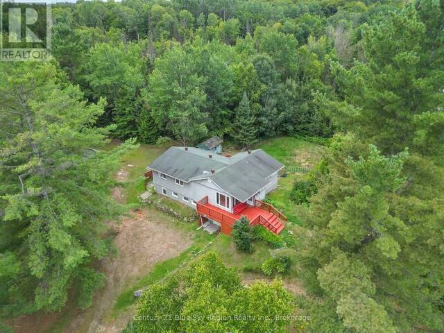 525 MAPLE ROAD North Bay Ontario, P0H 1E0 - 5 Bedrooms Waterfront Home For sale