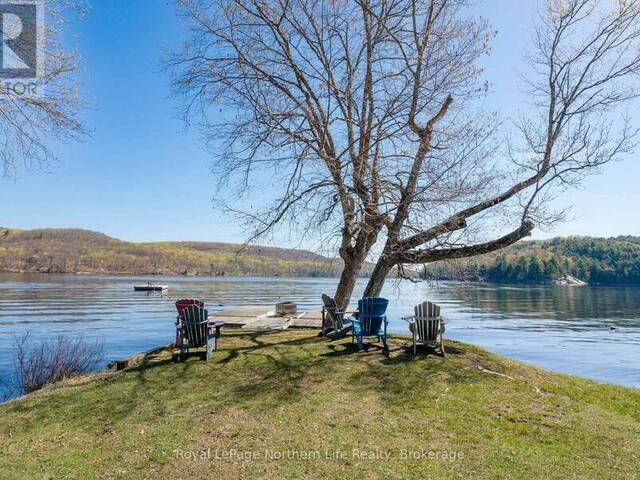 35 BRENNAN CIRCLE Huntsville Ontario, P1H 2J2 - 2 Bedrooms Waterfront Home For sale