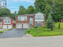 69 KENWOOD HILLS DRIVE | North Bay Ontario | Slide Image Three