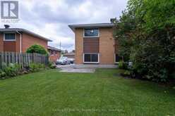 102 LEE AVENUE | North Bay Ontario | Slide Image Thirty-one