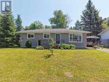 7 BIRCH CRESCENT | Temagami Ontario | Slide Image Two