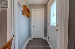 80 SPRUCE DRIVE | Temagami Ontario | Slide Image Fifteen