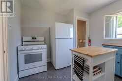 80 SPRUCE DRIVE | Temagami Ontario | Slide Image Nine