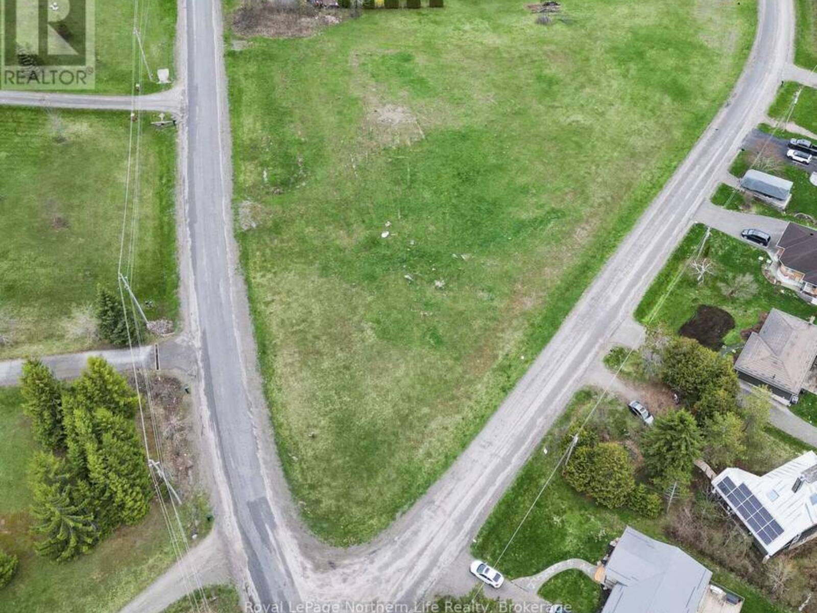 25 NURSE AVENUE N, Selwyn, Ontario K0L 1T0