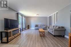 554 LAKESHORE DRIVE | North Bay Ontario | Slide Image Eight