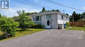 55 NIGHTINGALE DRIVE | North Bay Ontario | Slide Image Two