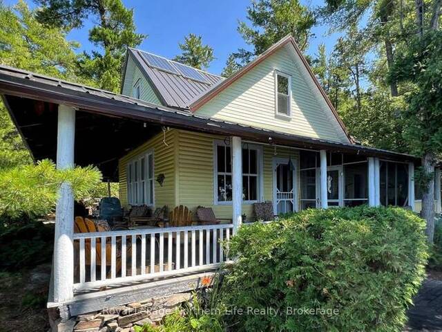 140 NORRIS ISLAND Parry Sound Ontario, P0M 2N1 - 4 Bedrooms Waterfront Home For sale