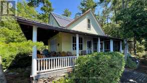 140 NORRIS ISLAND | Parry Sound Ontario | Slide Image One