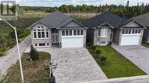 57 TRILIUM DRIVE | North Bay Ontario | Slide Image Twenty-seven