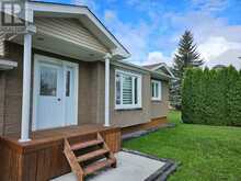 152 PINE STREET W | Temiskaming Shores Ontario | Slide Image Three