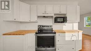 125 BOOTH ROAD | Parry Sound Ontario | Slide Image Twelve