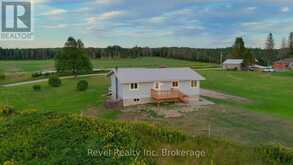 125 BOOTH ROAD | Parry Sound Ontario | Slide Image Four