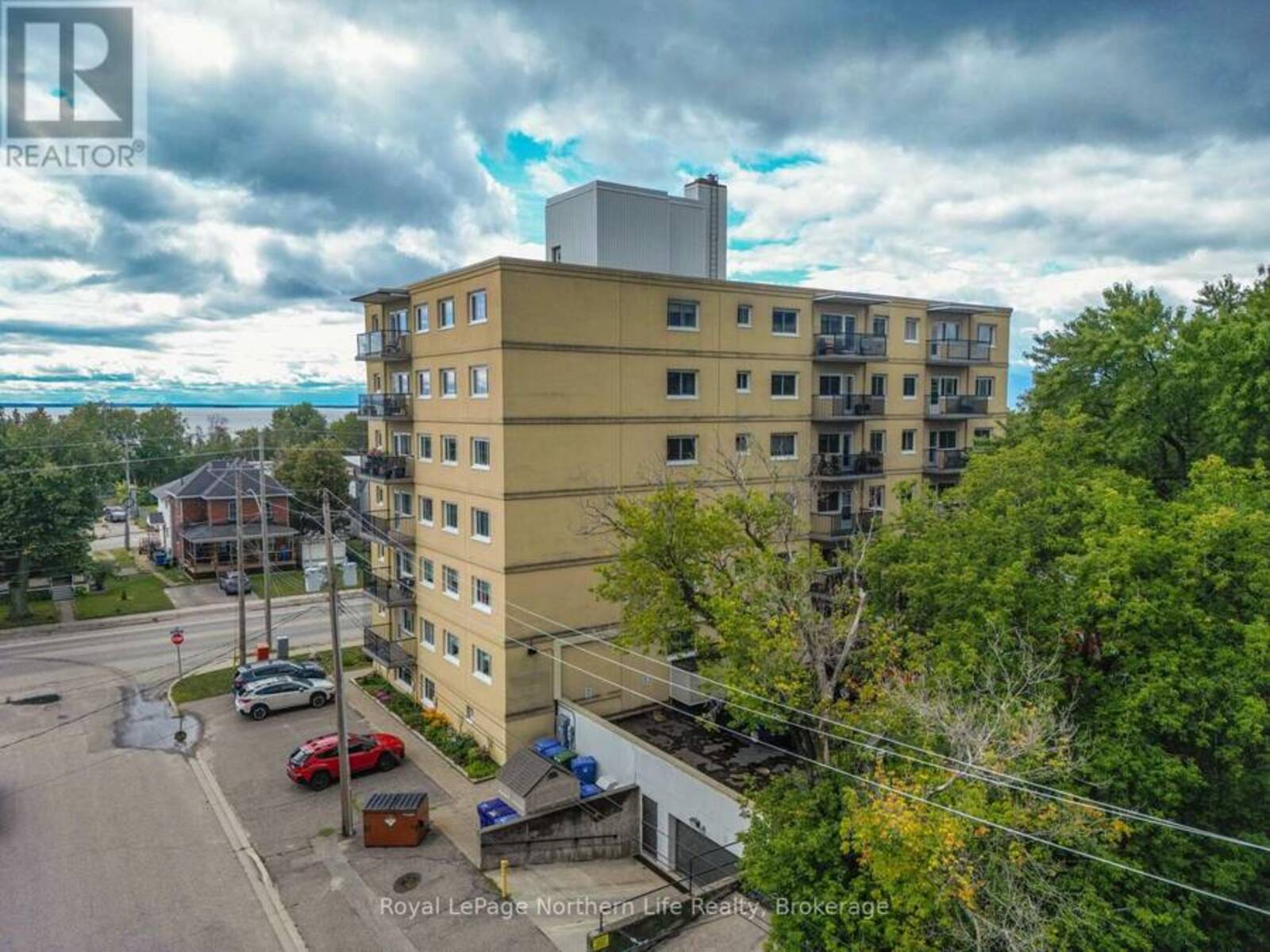 202 - 810 MAIN STREET W, North Bay, Ontario P1B 2V9
