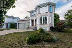 406 PEARCE STREET | North Bay Ontario | Slide Image Three