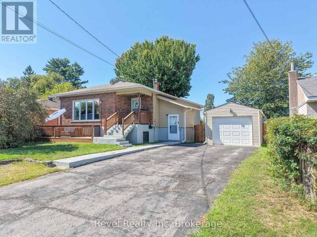 257 LEE AVENUE North Bay Ontario, P1A 2K7 - 5 Bedrooms Home For Sale