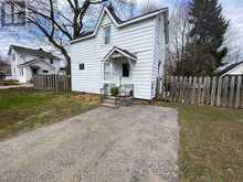 630 FIRST STREET S | Gravenhurst Ontario | Slide Image Three