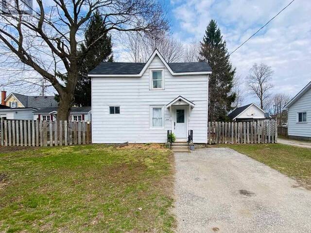 630 FIRST STREET S Gravenhurst Ontario, P1P 1K1 - 1 Bedroom Home For Sale