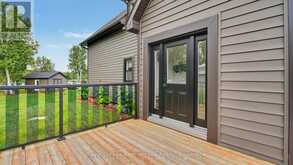 33 WHITE BEAR COURT | Temagami Ontario | Slide Image Sixteen