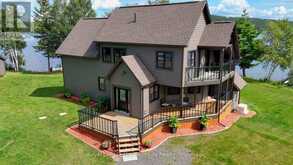 33 WHITE BEAR COURT | Temagami Ontario | Slide Image Four