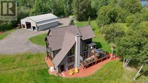 33 WHITE BEAR COURT | Temagami Ontario | Slide Image Five