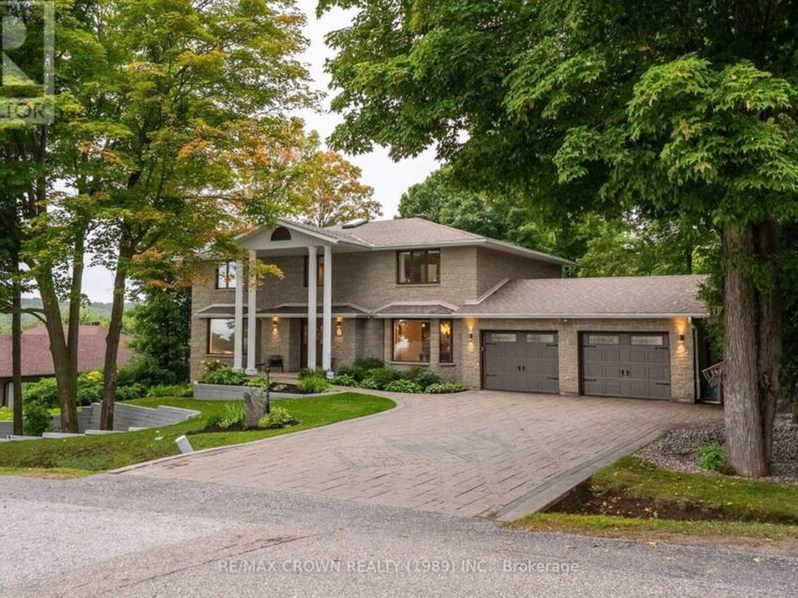 25 MAPLEVIEW PLACE, North Bay, Ontario P1C 1N7
