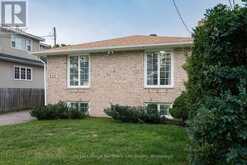 855 MEMORIAL DRIVE | North Bay Ontario | Slide Image One