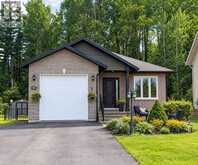 30 OSPREY CRESCENT | North Bay Ontario | Slide Image One