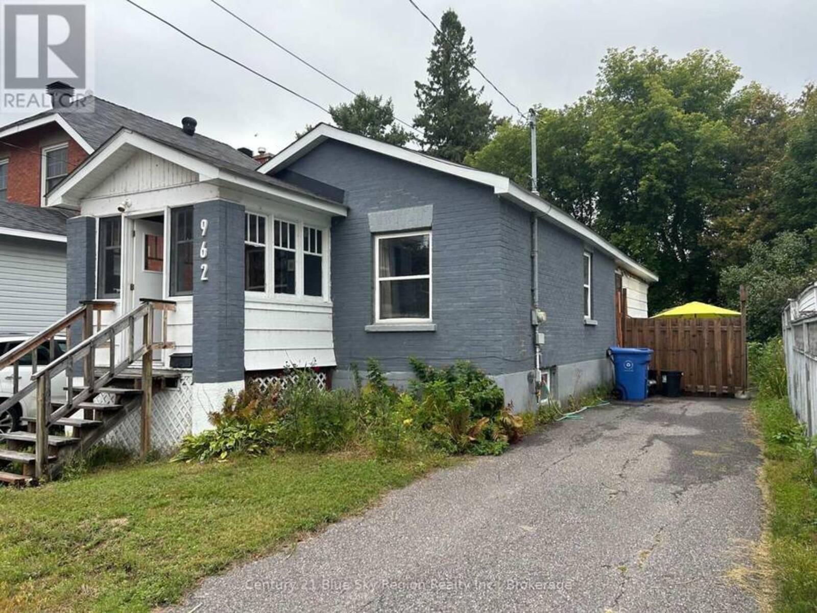 962 MAIN STREET W, North Bay, Ontario P1B 2W1