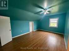 8 TRAILAINE ROAD | Parry Sound Ontario | Slide Image Seventeen