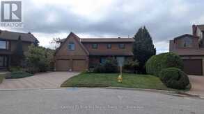 8 FOUND COURT | North Bay Ontario | Slide Image One