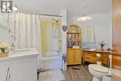 861 PINECREEK ROAD S | North Bay Ontario | Slide Image Thirty