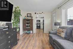 204 DELAWARE AVENUE | North Bay Ontario | Slide Image Thirteen