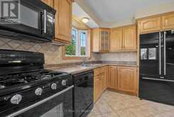 1550 CHAPAIS STREET | North Bay Ontario | Slide Image Sixteen