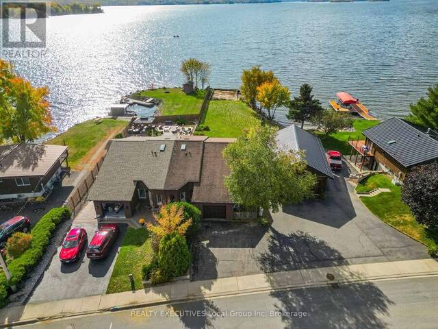 685 MAIN STREET S North Bay Ontario, P0H 1H0 - 3 Bedrooms Waterfront Home For sale