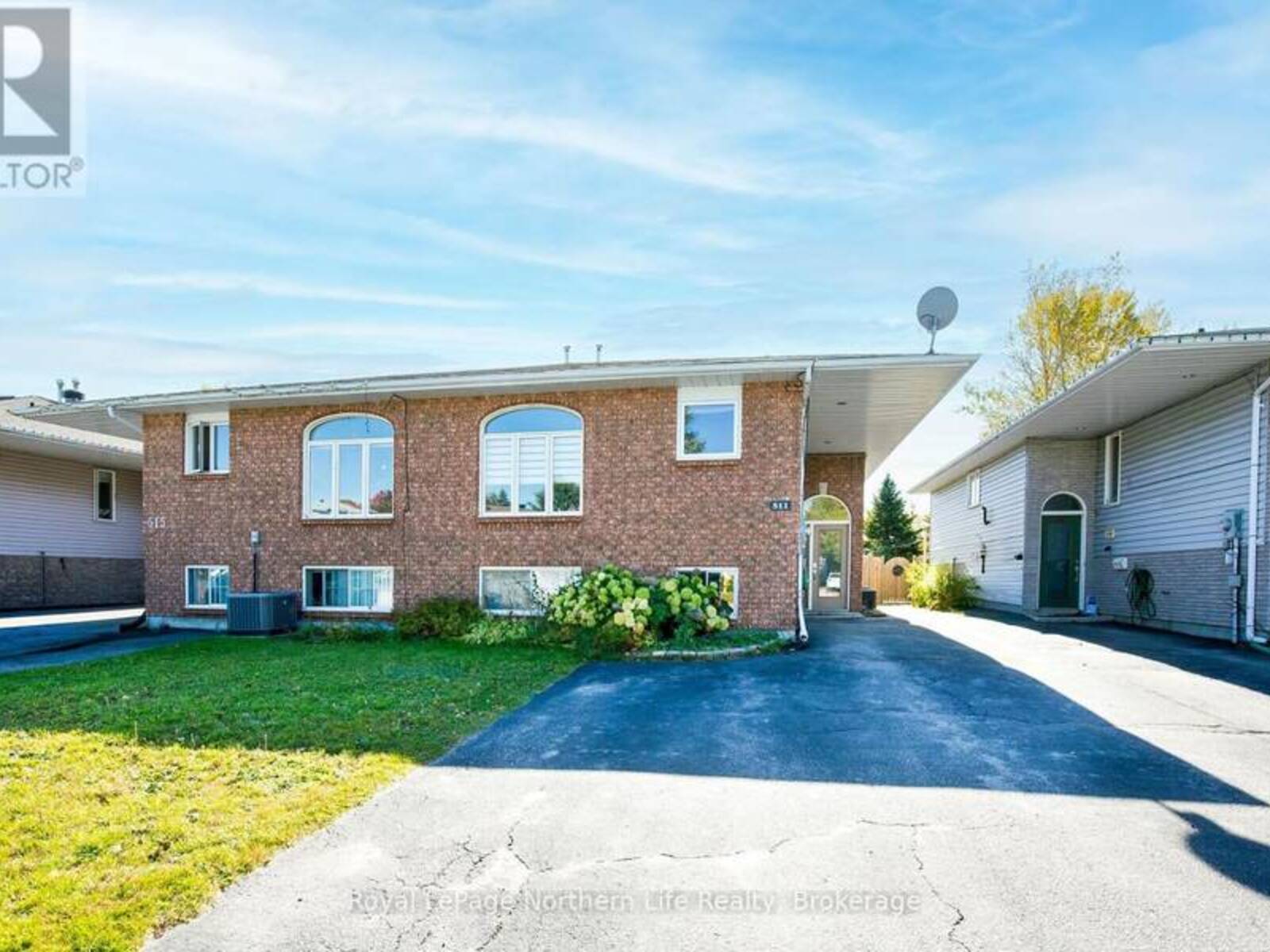 511 BROMLEY AVENUE, North Bay, Ontario P1B 9H7