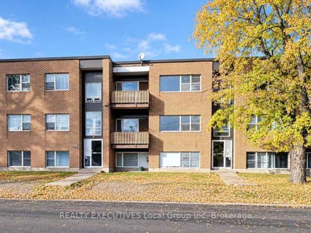 608-618 LORNE AVENUE North Bay Ontario, P1B 6X2 - Multi-family Home For Sale