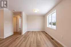201 TALON CRESCENT S | North Bay Ontario | Slide Image Ten