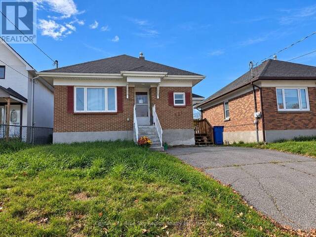 421 WORTHINGTON ST E North Bay Ontario, P1B 1H4 - 2 Bedrooms Home For Sale