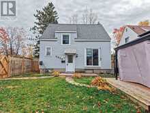 2043 DREW STREET | North Bay Ontario | Slide Image Two