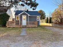 993 BEATTIE STREET | North Bay Ontario | Slide Image Two