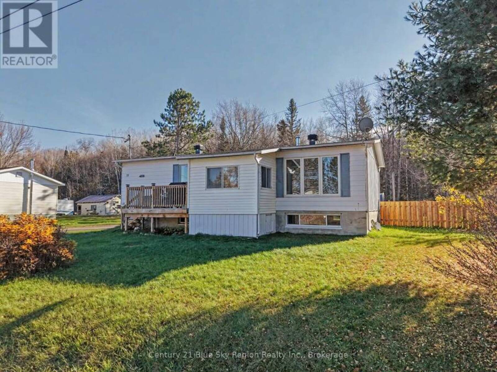 18 MAPLE STREET, West Nipissing, Ontario P0H 1M0