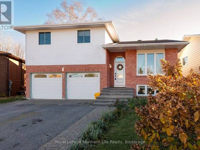 481 MAPLEWOOD AVENUE North Bay Ontario, P1B 8Z3 - 4 Bedrooms Waterfront Home For sale