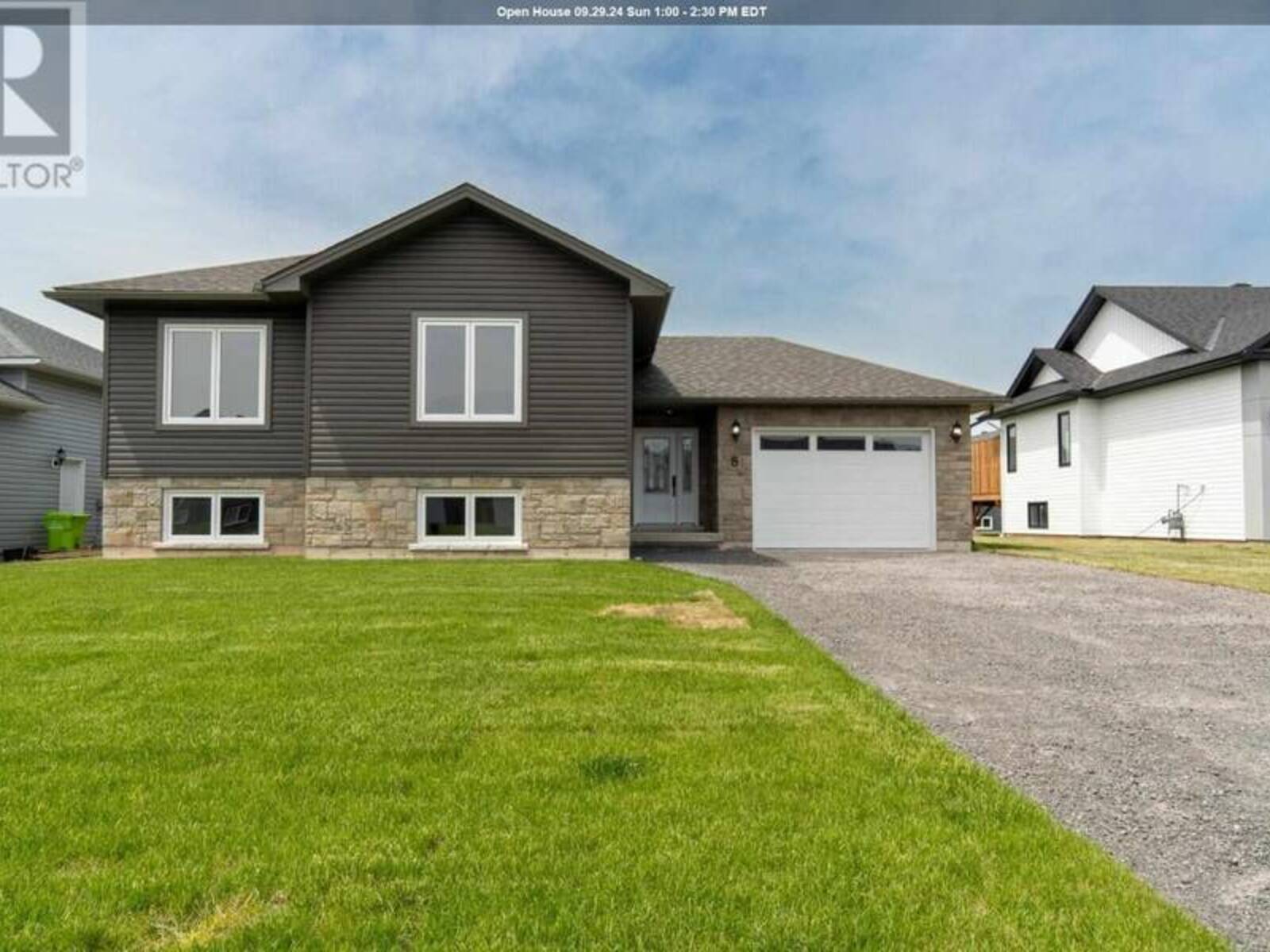 8 Noah DR, Sault Ste. Marie, Ontario P6C 6E6