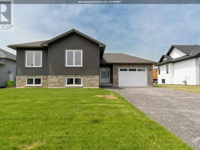 8 Noah DR Sault Ste. Marie Ontario, P6C 6E6