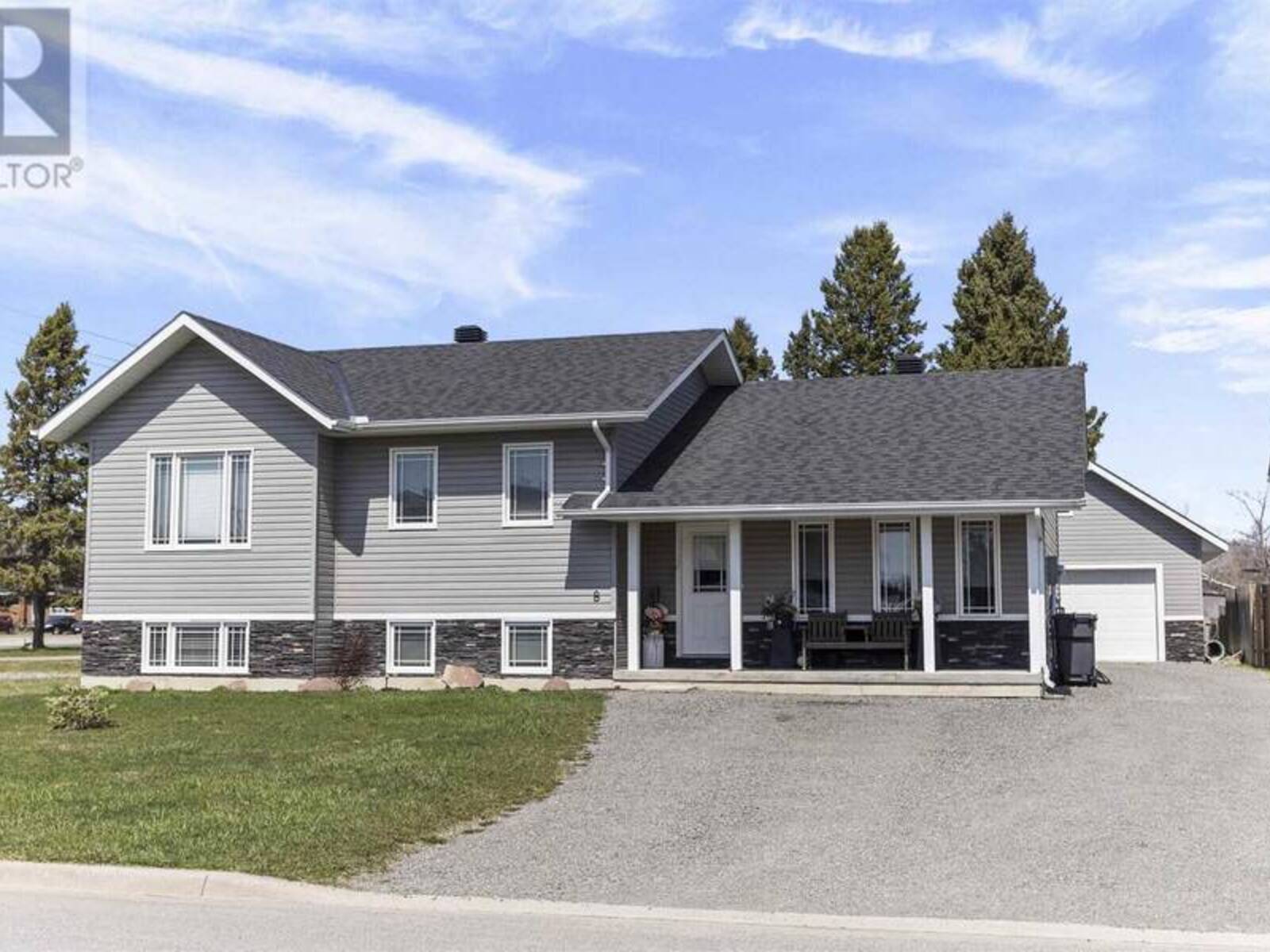 8 Sherbrook DR, Sault Ste. Marie, Ontario P6C 3W5