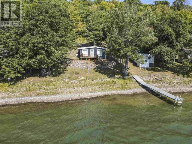 61 Gardiner ST Huron Shores Ontario, P0R 1H0