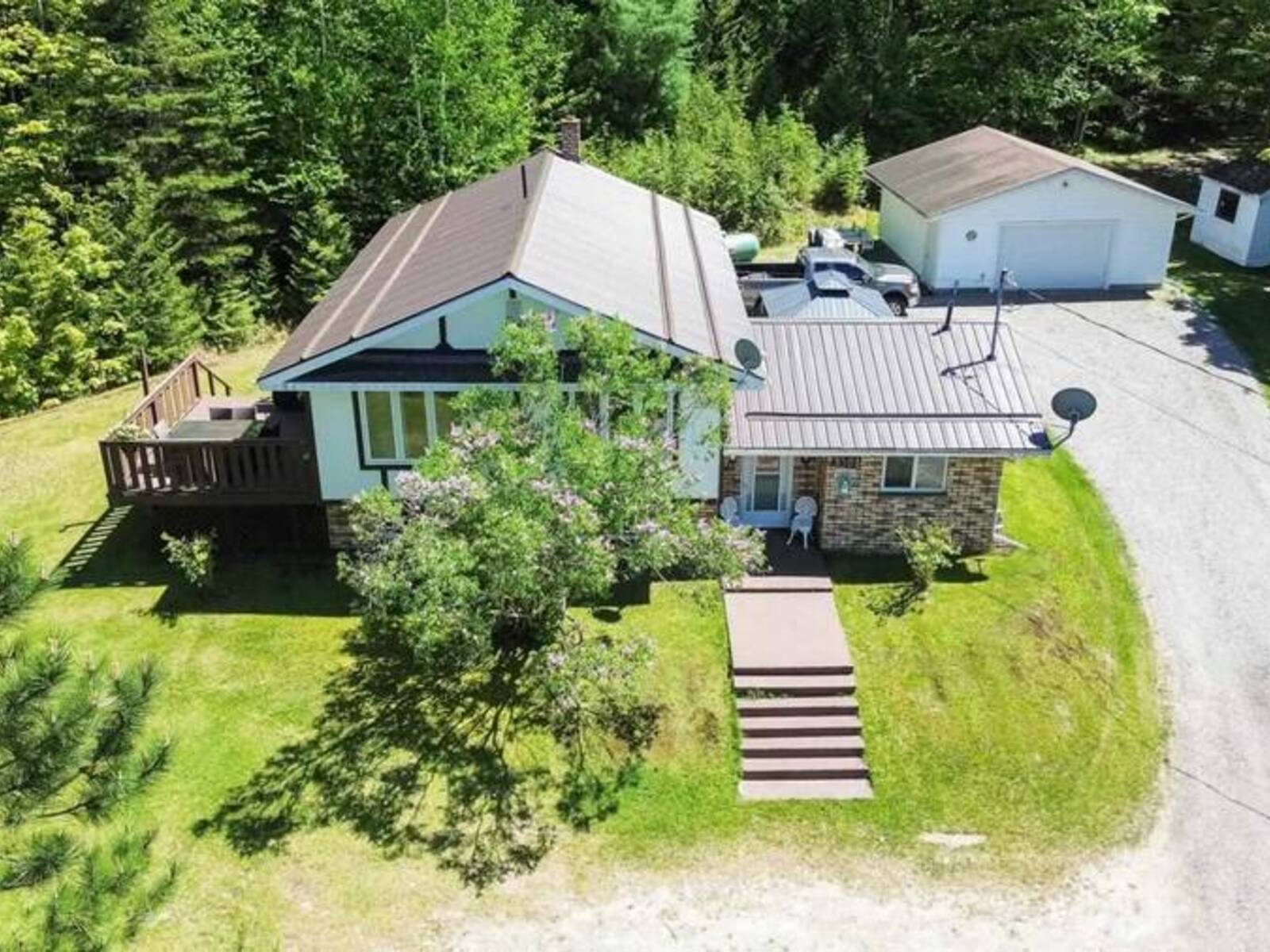 3581 Highway 556, Searchmont, Ontario P0S 1J0